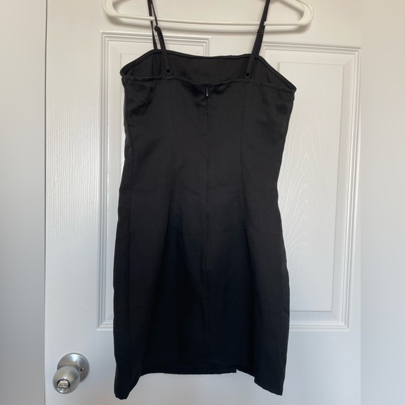 ❌SOLD❌Mini Shein Dress - Picture 4 of 5